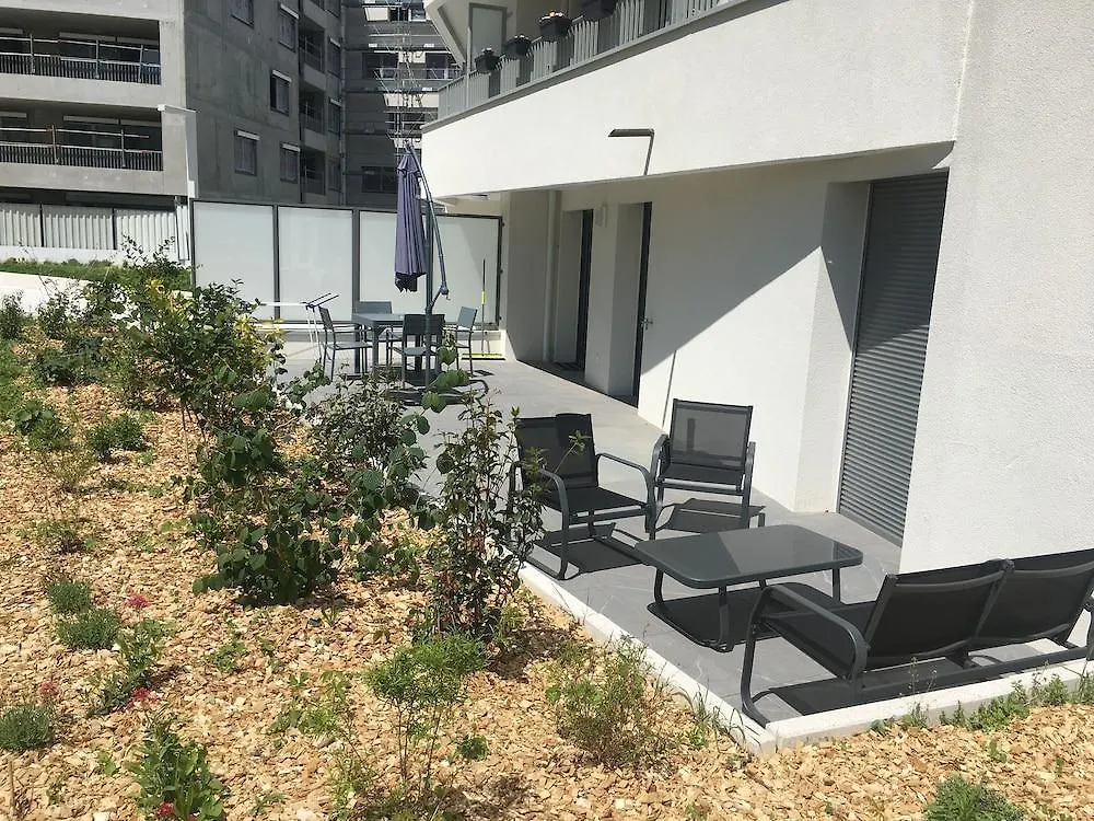Carpe Diem Annecy Apartment